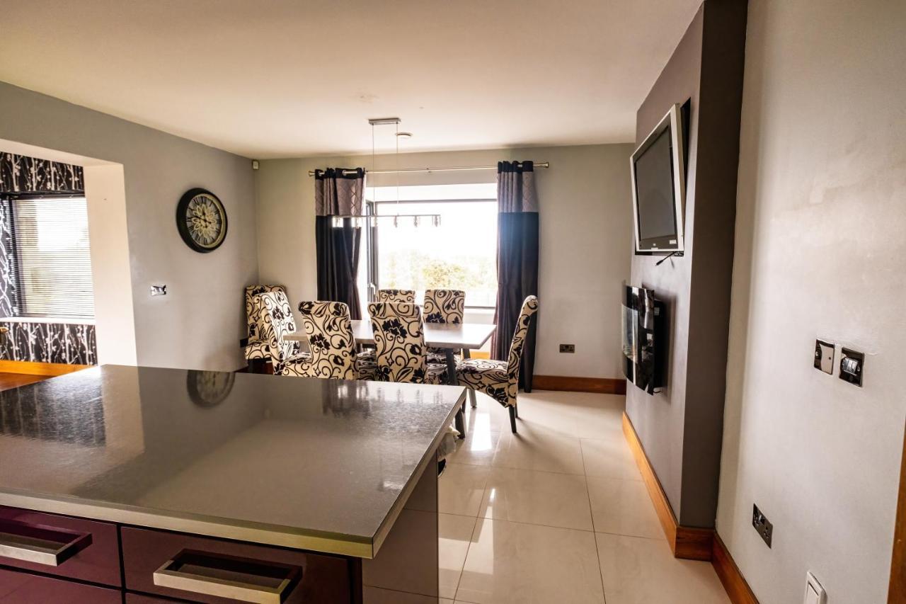 הוילה אניסקרון House By The Sea & Golf Course מראה חיצוני תמונה